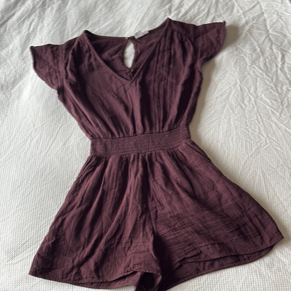 Gap xsmall Chic Plum Romper